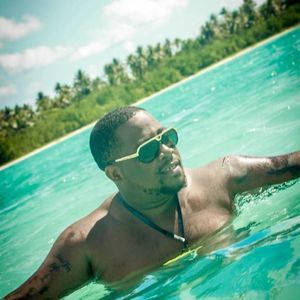 Meet your Posher, Troy